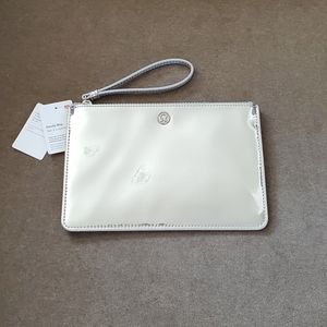 Lululemon NWT Goodie Bag 9" x 6"